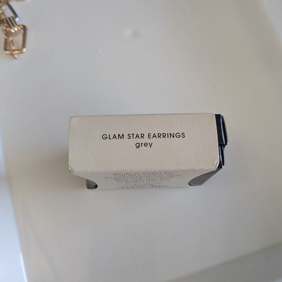 Avon Silver and Gray Dangle Earrings - Picture 3 of 3